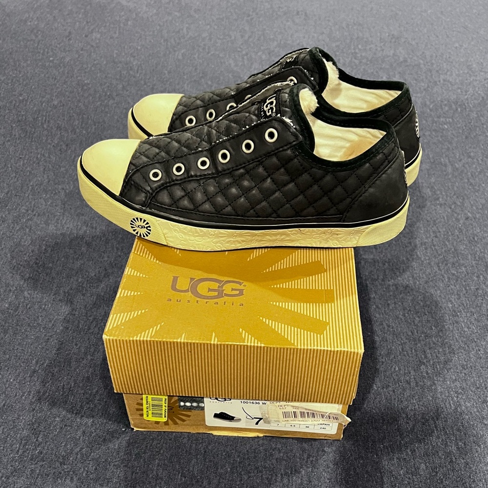 UGG - Laela black quilted sneakers size 7